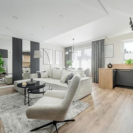 Piekny Apartament Wichrowa - 2 Sypialnie Free Garage Wroclaw By Noclegi Renters エクステリア 写真