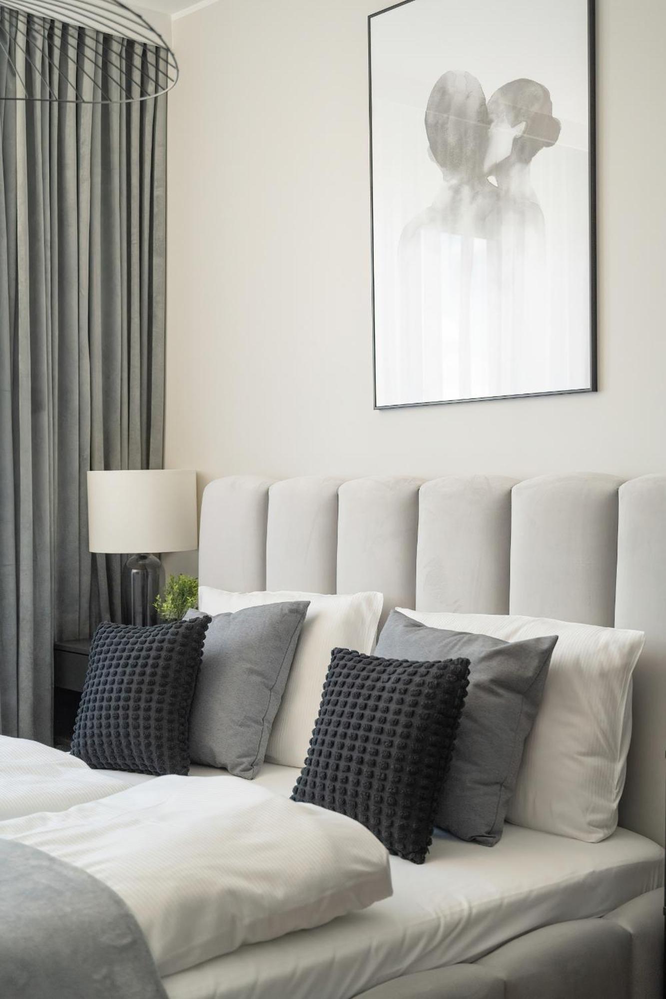 Piekny Apartament Wichrowa - 2 Sypialnie Free Garage Wroclaw By Noclegi Renters エクステリア 写真