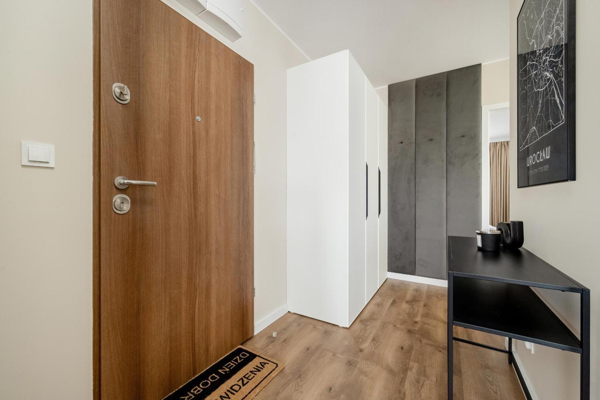 Piekny Apartament Wichrowa - 2 Sypialnie Free Garage Wroclaw By Noclegi Renters エクステリア 写真
